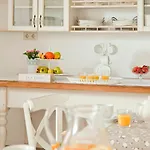 Barackvirag Apartmanhaz Tihany