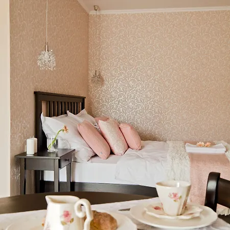 Barackvirag Apartmanhaz Lejlighed