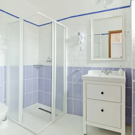 Barackvirag Apartmanhaz