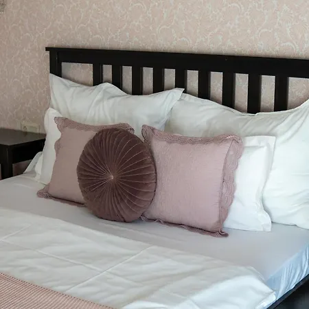 Barackvirag Apartmanhaz