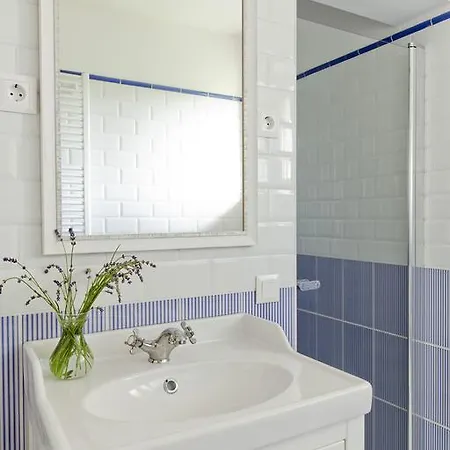 Barackvirag Apartmanhaz Tihany