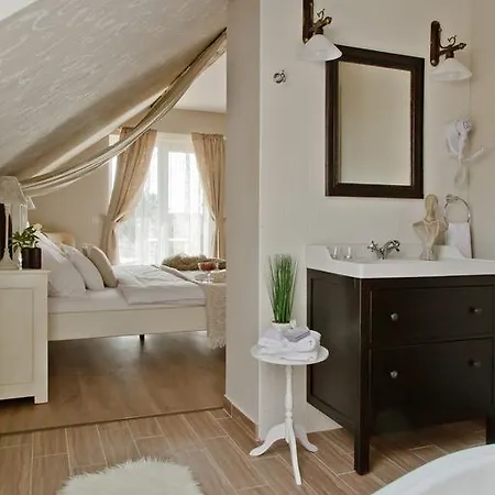 Barackvirag Apartmanhaz