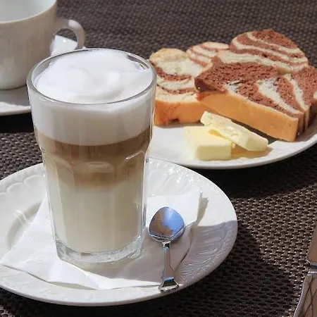 Appartement Barackvirag Apartmanhaz