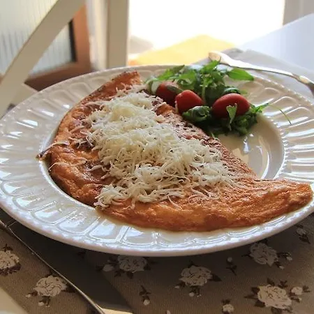 Barackvirag Apartmanhaz