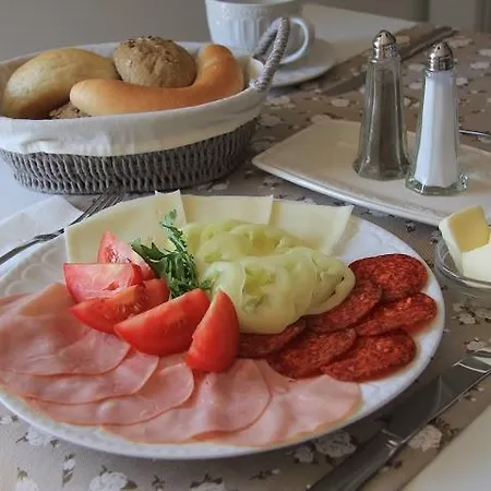 Barackvirág Apartman *