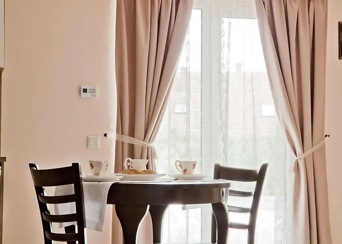 Barackvirag Apartmanhaz Apartment Tihany