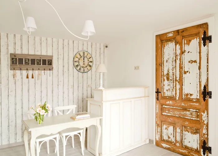 Apartment Barackvirag Apartmanhaz *