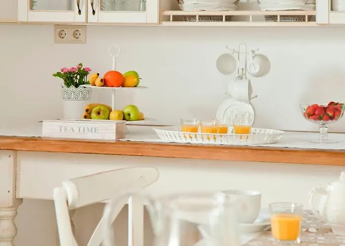 Barackvirag Apartmanhaz Tihany