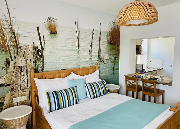 Barackvirag Apartmanhaz *