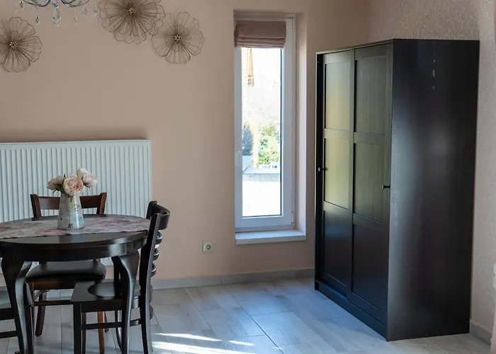 Barackvirag Apartmanhaz Apartmán Tihany